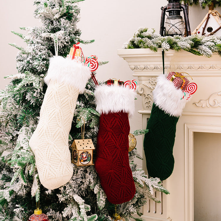 Classic Knitted Christmas Stocking – 43 cm