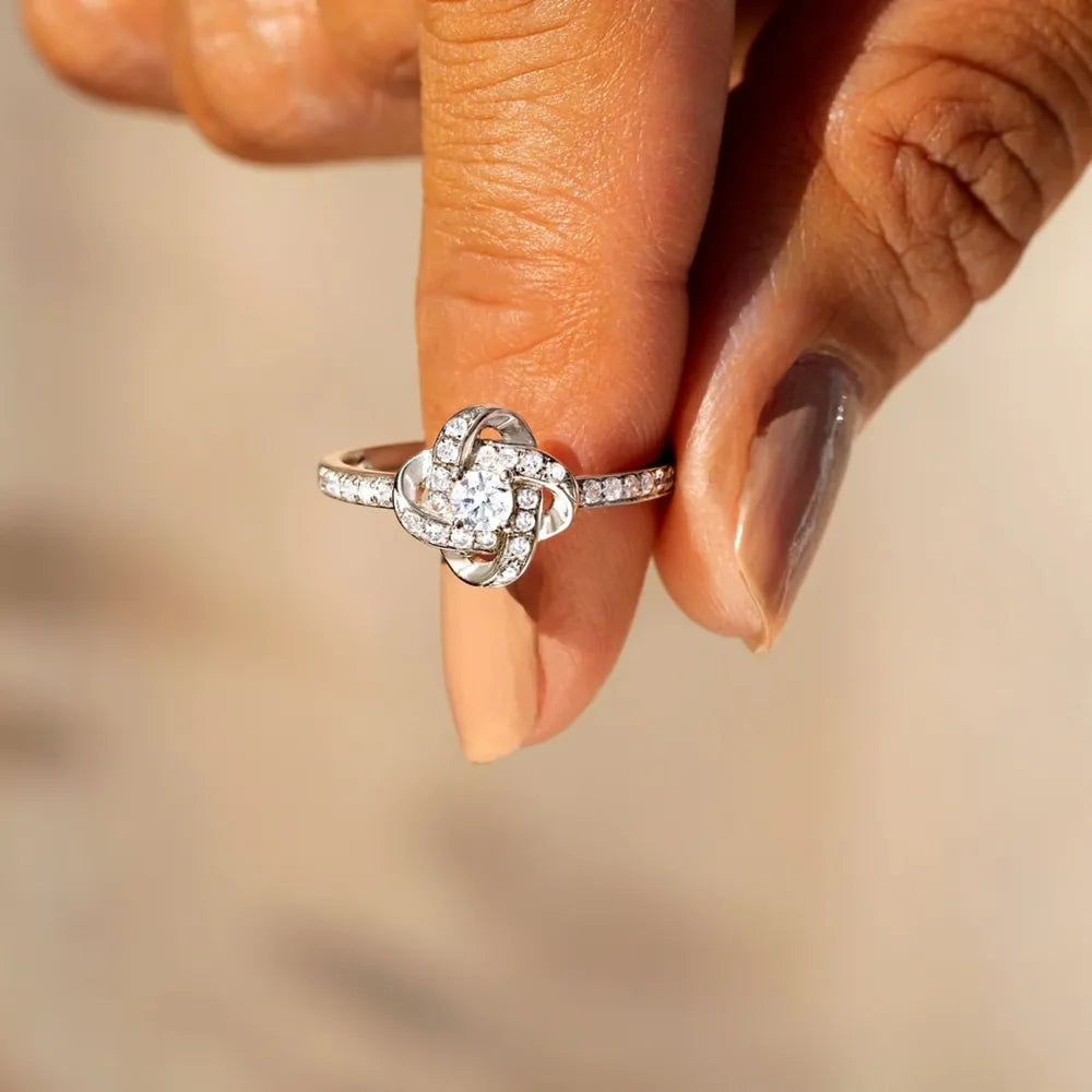 Zircon Ring in 925 Sterling Silver – Sizes 6–9