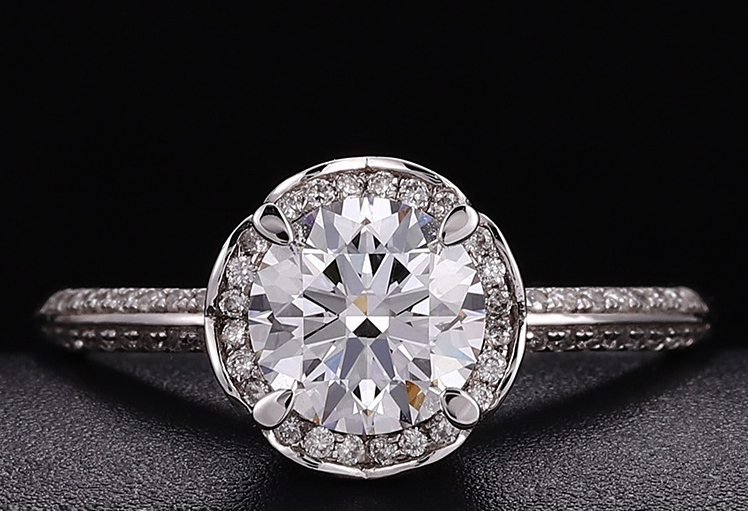 Cultured Diamond Engagement Ring | 18K Gold Lab-Grown Diamond