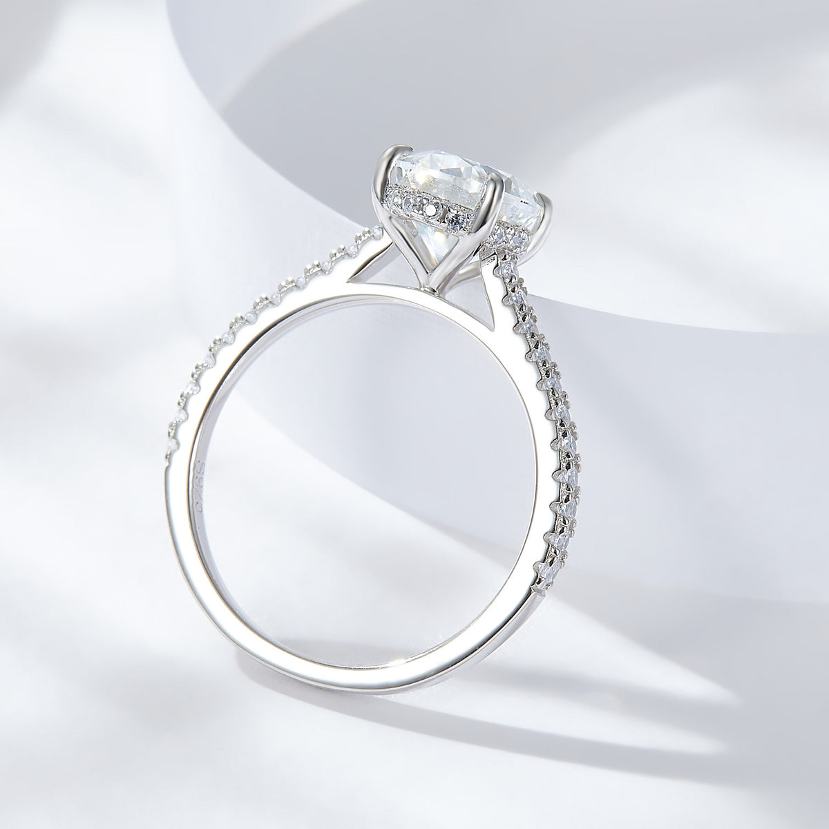 Oval Moissanite Engagement Ring | S925 Silver | Four-Prong French Style