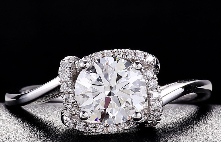 Cultured Diamond Engagement Ring | 18K Gold Lab-Grown Diamond