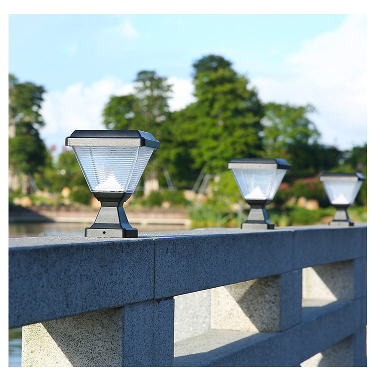 Solar Garden Pathway Lights with Automatic Light Control