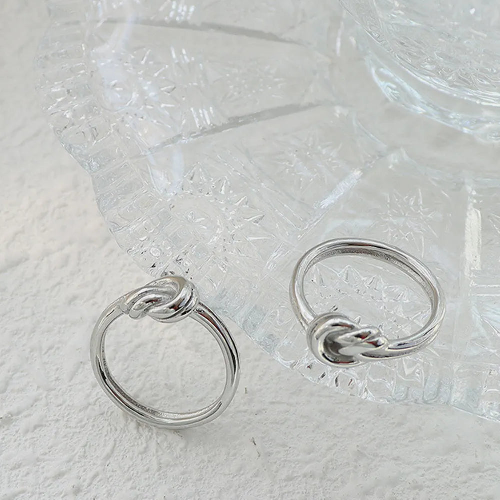 Titanium Steel Knot Ring – Silver or Gold Tone