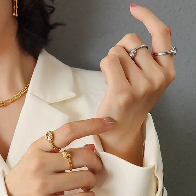 Titanium Steel Knot Ring – Silver or Gold Tone