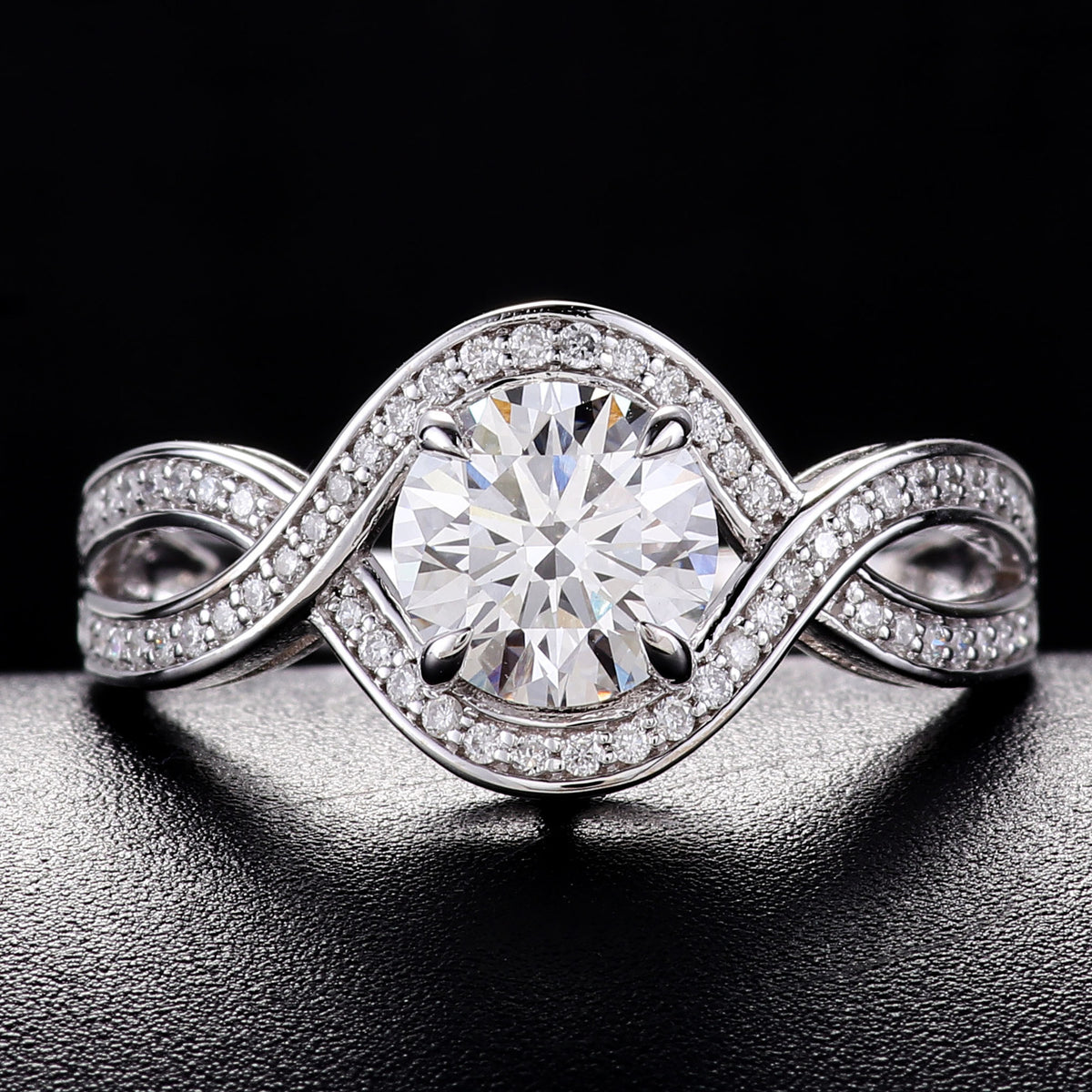 Cultured Diamond Engagement Ring | 18K Gold Lab-Grown Diamond